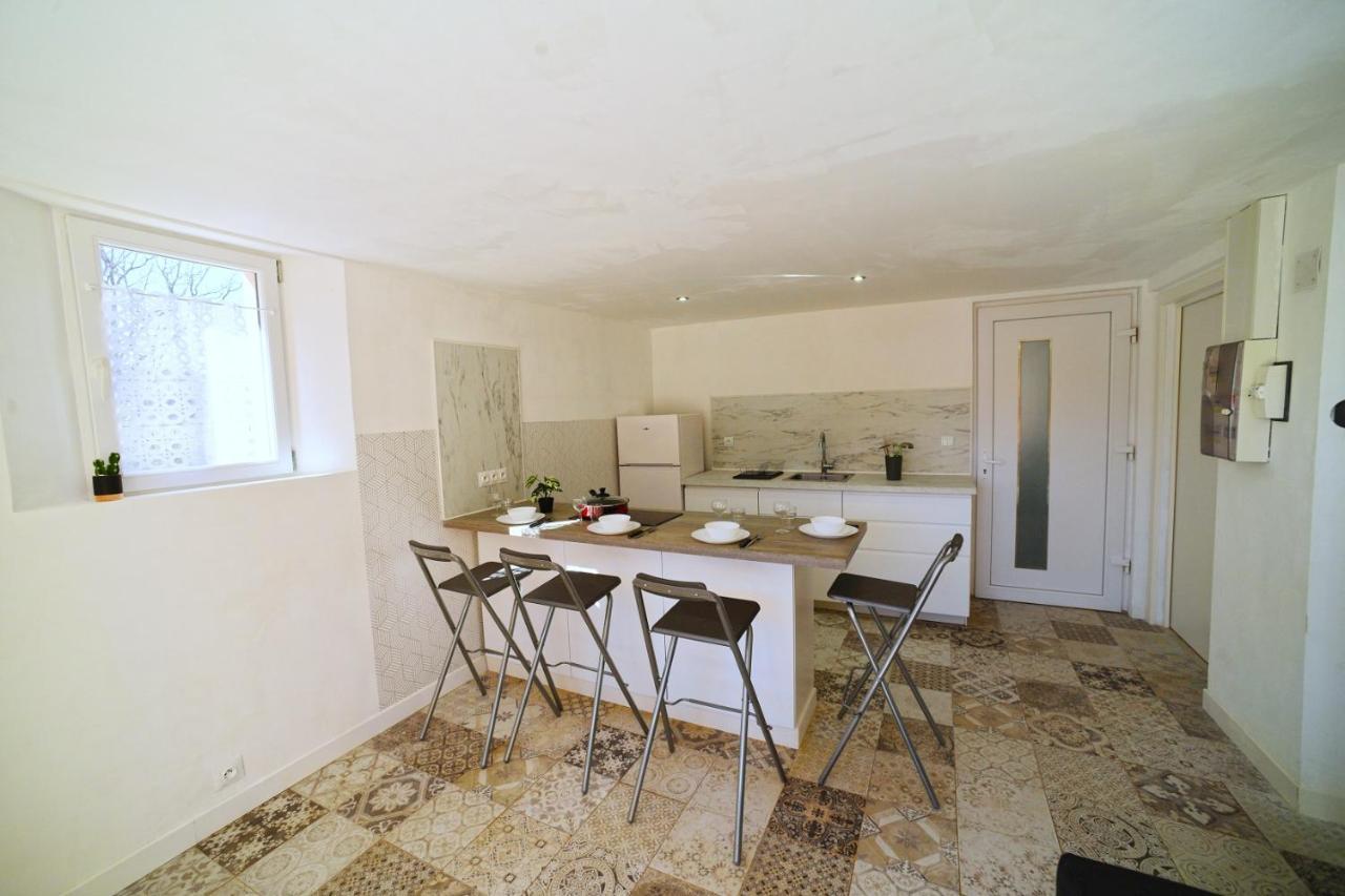 Les Quatre Chenes Apartment Bauduen Bagian luar foto