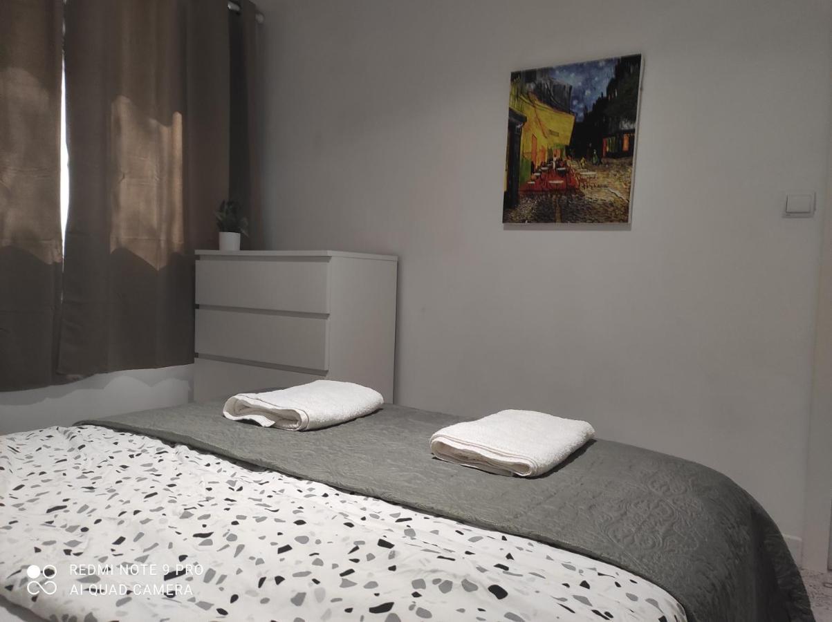 Les Quatre Chenes Apartment Bauduen Bagian luar foto
